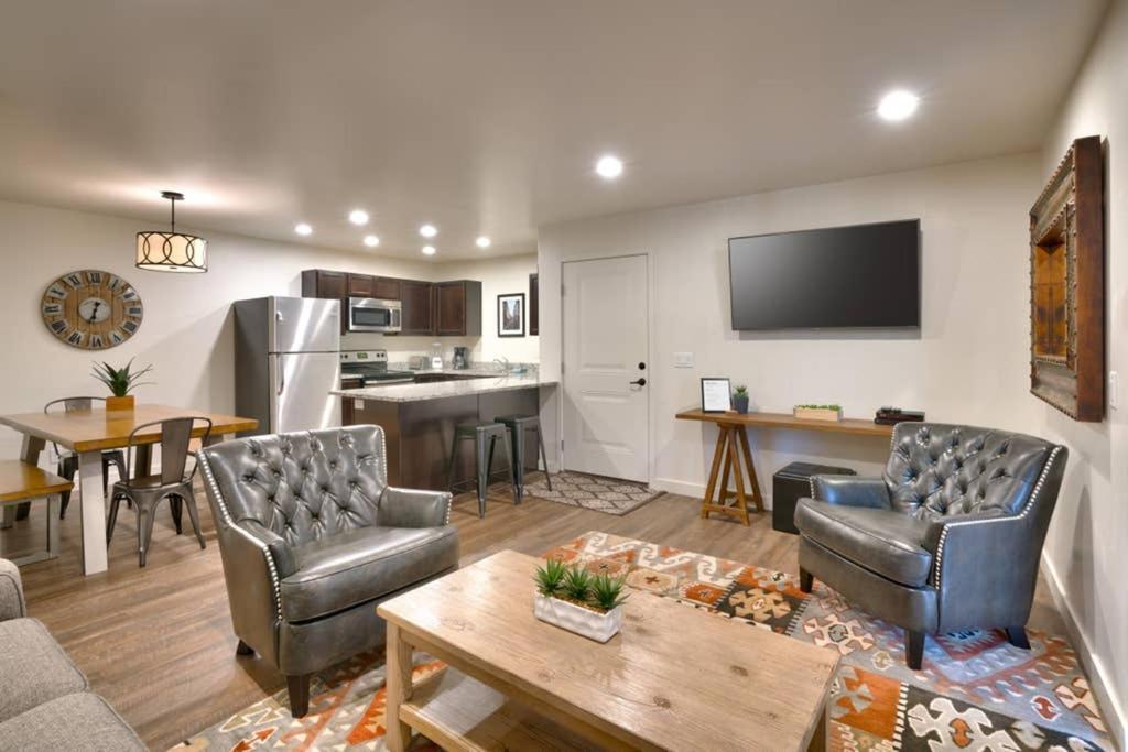 5D New Redcliff Condo, Pool & Hot Tub Моаб Экстерьер фото