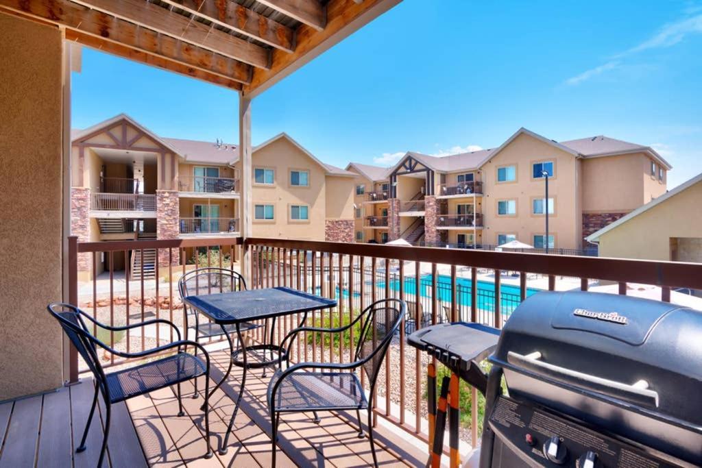 5D New Redcliff Condo, Pool & Hot Tub Моаб Экстерьер фото